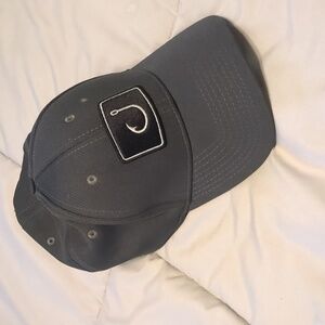 Avid Performance Hat S/M